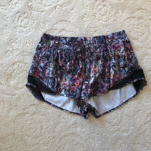 Lululemon “Hotty Hot” shorts